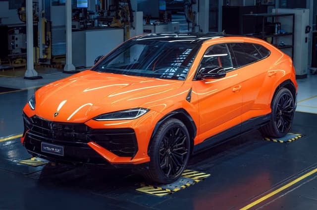 Top 3 reasons to buy a Lamborghini Urus SE and 2 to skip it
