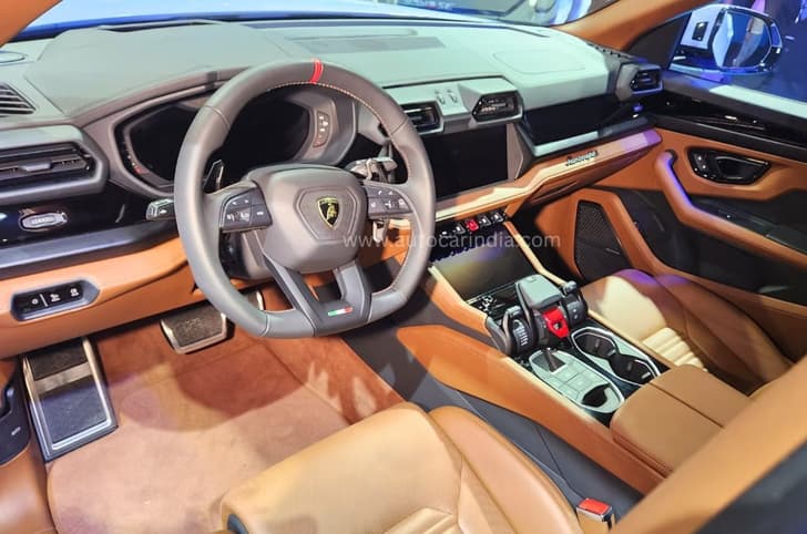 Lamborghini Urus SE interior Lamborghini Urus SE interior