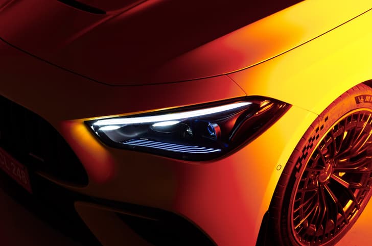 Mercedes AMG CLE 53 Coupe HEADLIGHTS