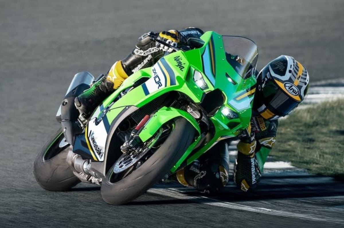 Kawasaki Ninja 1100SX and ZX-10R get discounts up to Rs 1.50 lakh