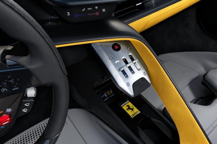 Ferrari 849 Testarossa drive selector console Ferrari 849 Testarossa drive selector console