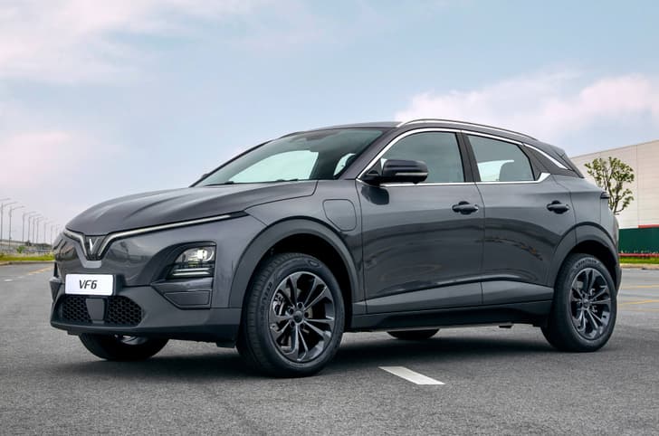 2025 vinfast vf6 on road