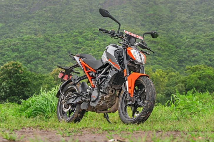 Sub-250cc KTM Duke and Adventure prices go down after GST revision