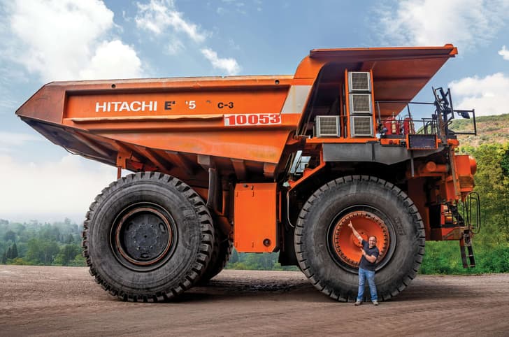 v16 hybrid mine truck drive feature