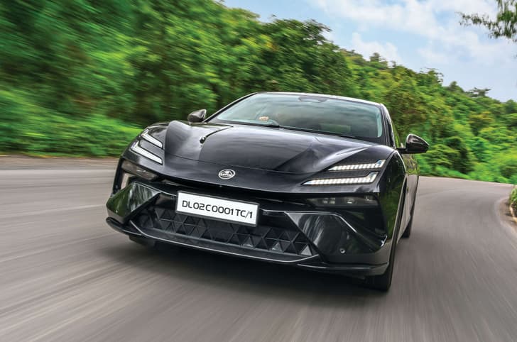 Lotus Emeya R