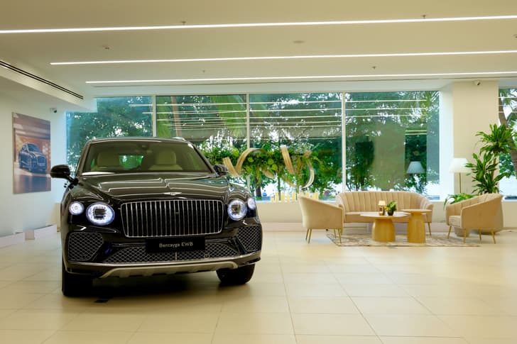 bentley india first showroon mumbai bentley bentayga ewb in mumbai showroom