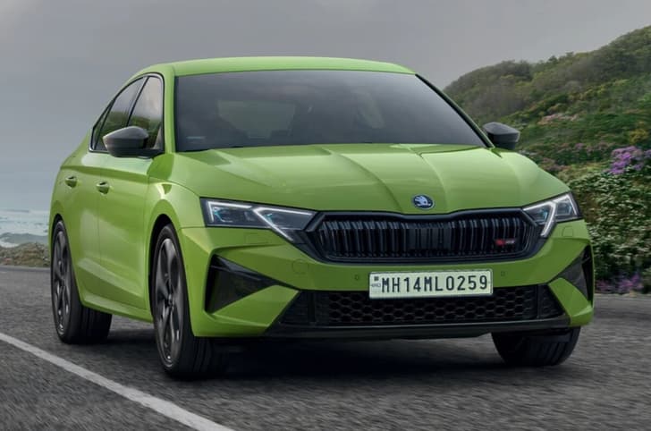 Skoda Octavia RS front three quarter