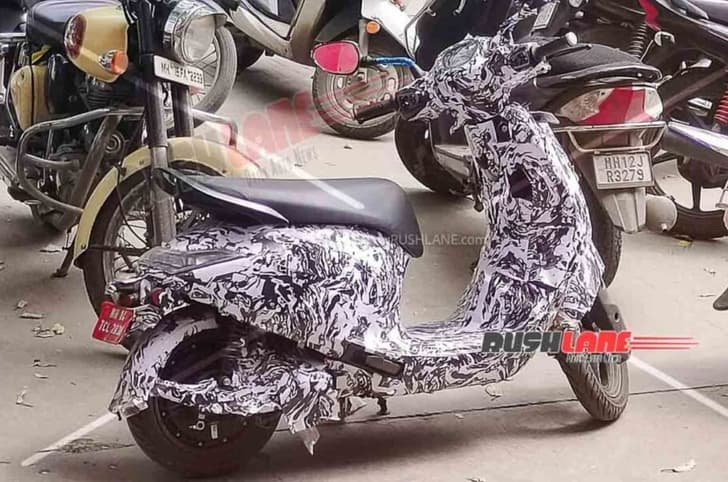 New-Gen Bajaj Chetak Spotted Testing Picture