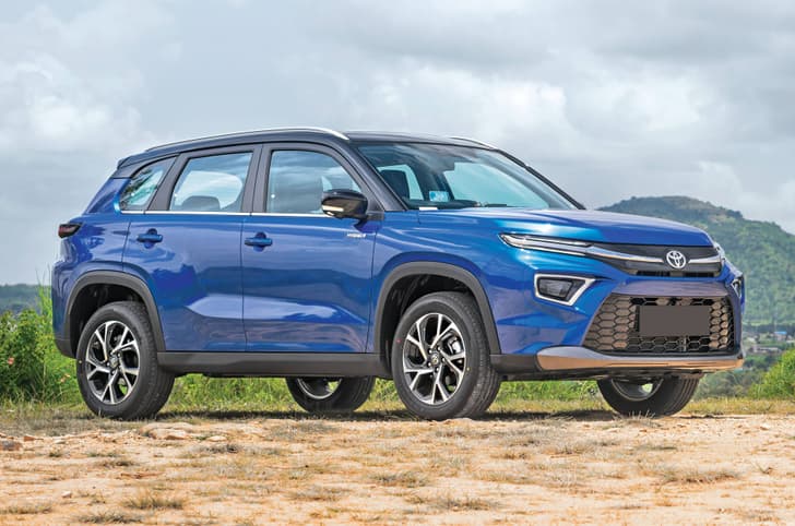 Toyota Hyryder blue