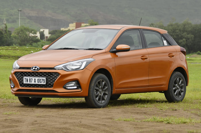 Hyundai i20 front three quarter static
