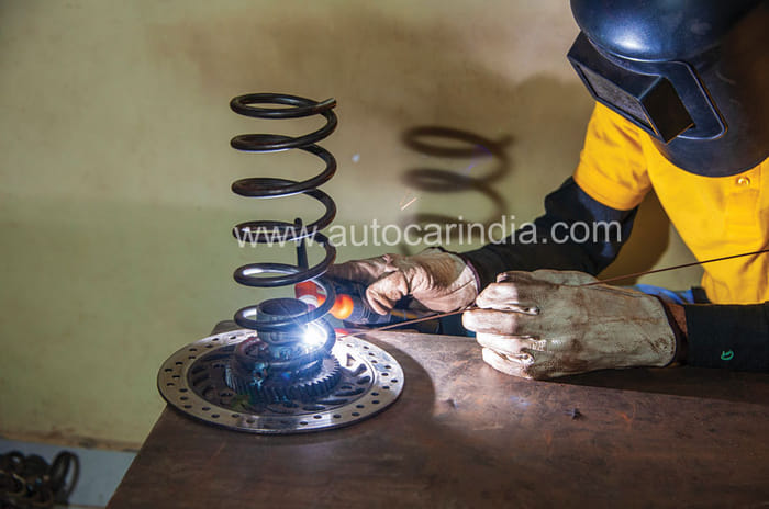 Kareghar Design: Creating art from automobiles