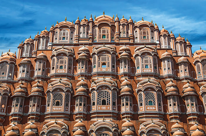 Audi Q8: Routes Of Revival - Desert Rose