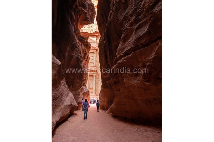 Feature: A lap of Jordan in a Mercedes Benz E Class 