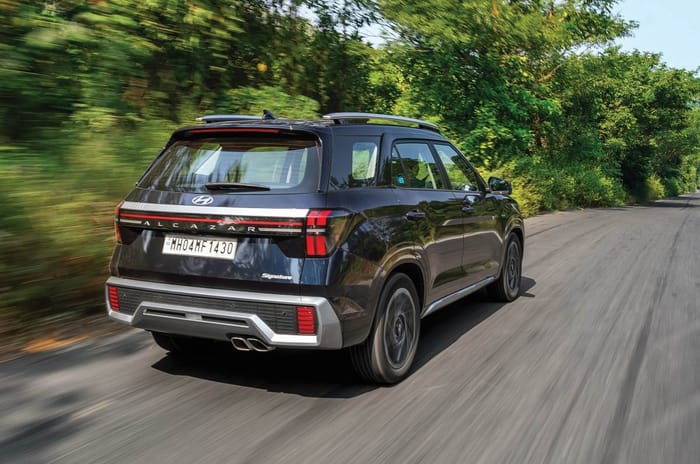 Every diesel automatic SUV under Rs 25 lakh in India 