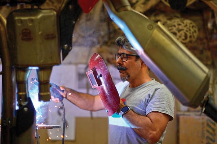 From part to art, John Abraham’s automobile art