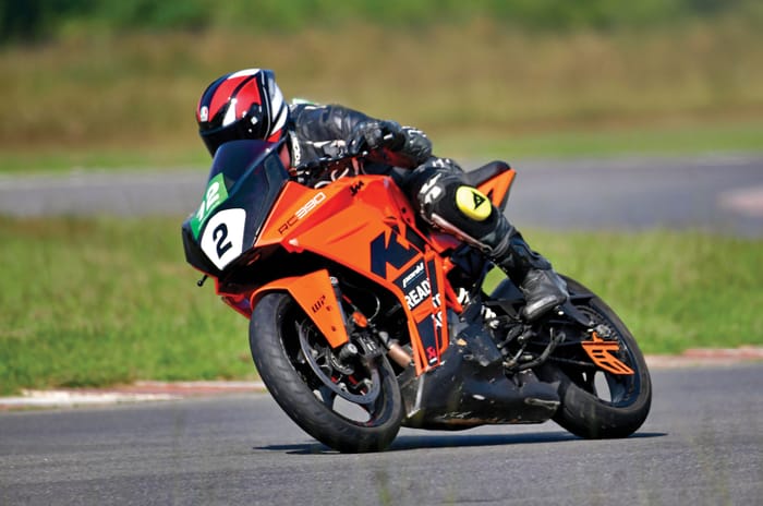 California Superbike School experience aboard a KTM RC 390