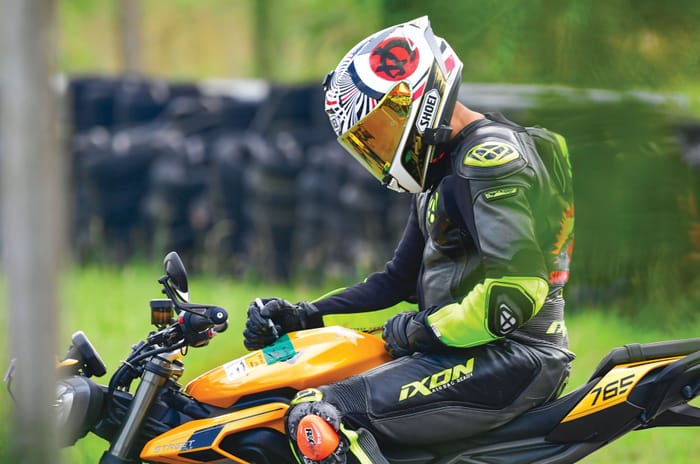 California Superbike School experience aboard a KTM RC 390