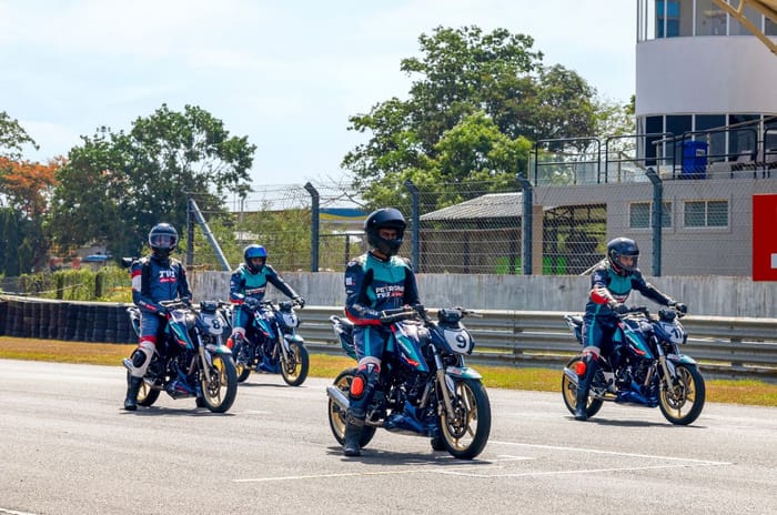 Off the line: TVS Young Media Racer programme round one