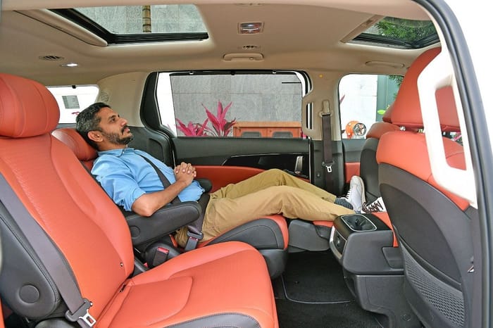 2025 Kia Carnival pros and cons explained: is it worth buying?