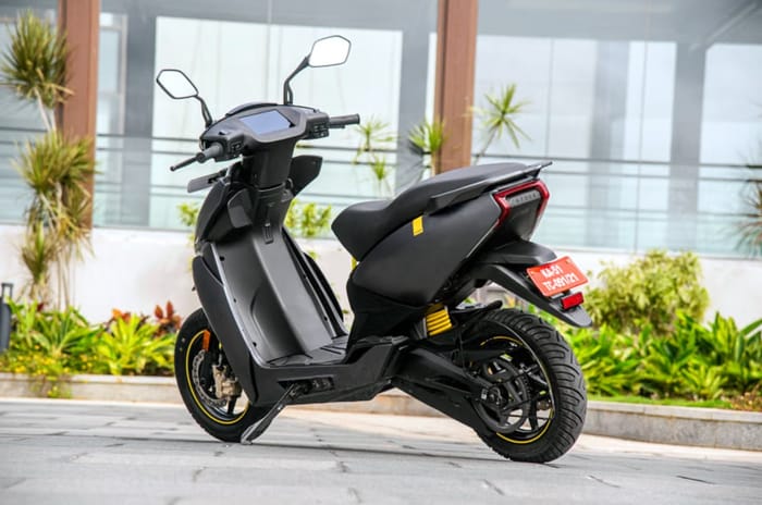 Ather 450X rear left side static in city Ather 450X rear left side static in city