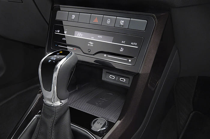 Special Feature: The Making Of A King