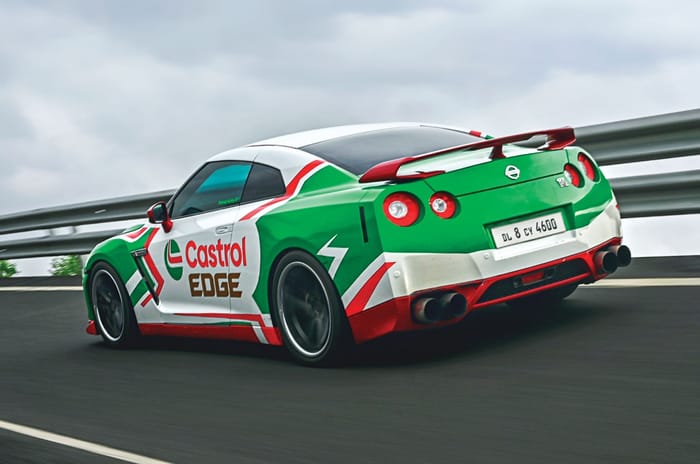 300kph Club at NATRAX Nissan GT-R