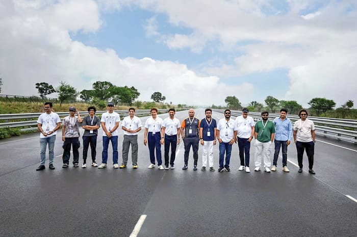 300kph Club at NATRAX: 12 supercars maxed out