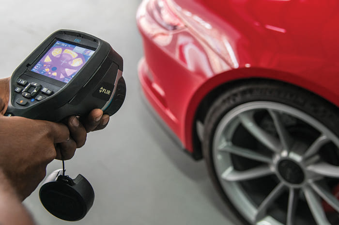 Porsche 911 GT3 BIC lap record Karthikeyan