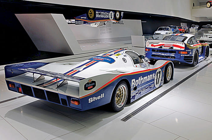 Porsche 962
