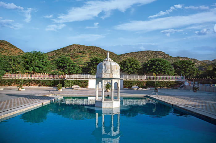 Audi A8: Fit For A King 