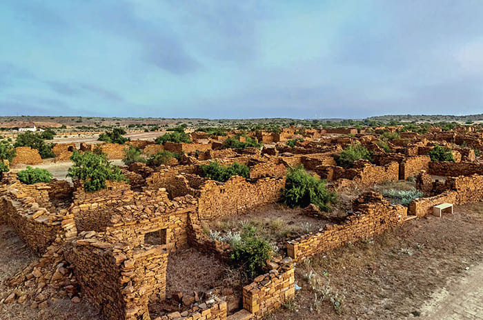 Audi Q8: Routes Of Revival - Desert Rose