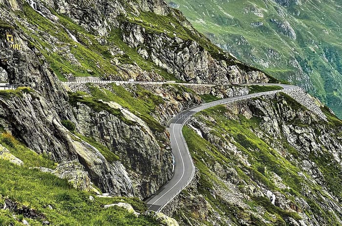 Alpine escape with the Audi Q5 Sportback hybrid