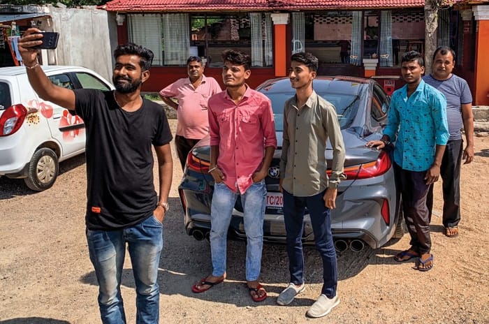 Cross-country drive in a BMW M8 Coupe: Fly Another Day 