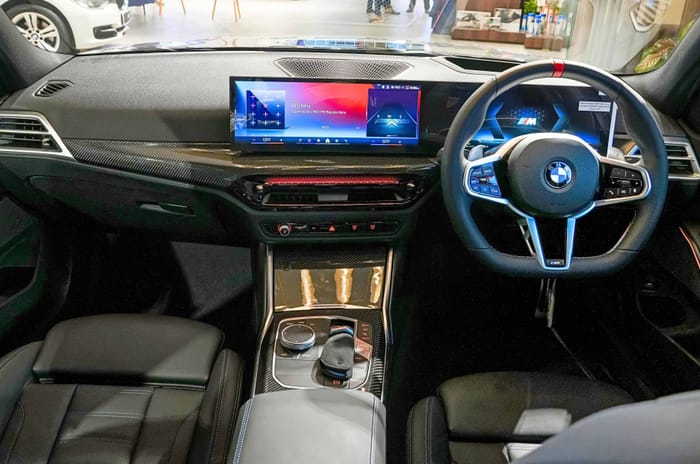 BMW 3 Series g20 interior