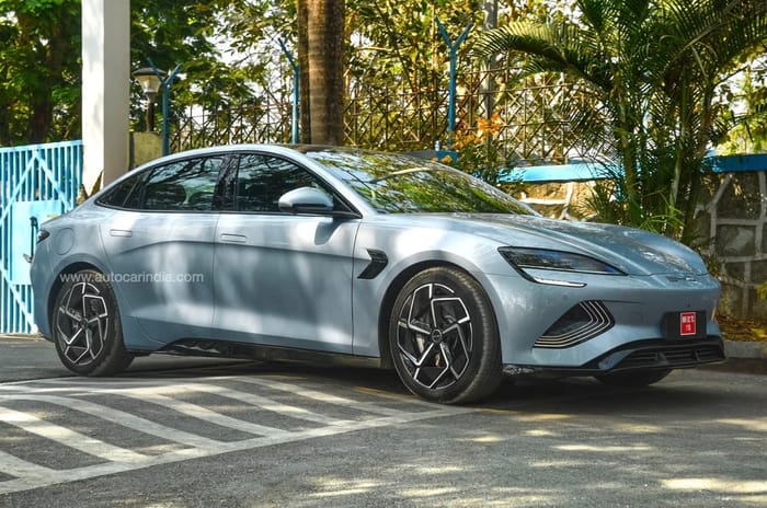 BYD Seal ground clearance over speed breaker