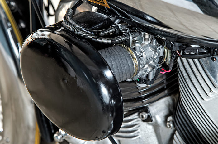 Carberry throttle body