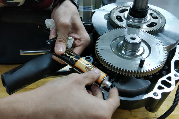 Disassembling and reassembling the Harley-Davidson Milwaukee-Eight engine