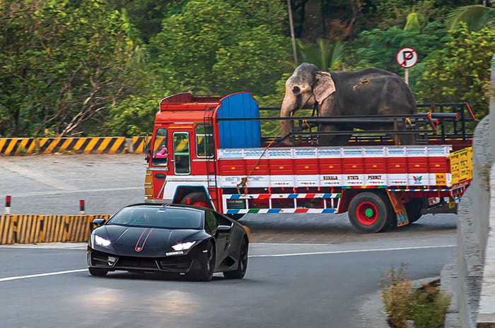 Southern Comfort:  A Lamborghini Huracán Evo in Kozhikode
