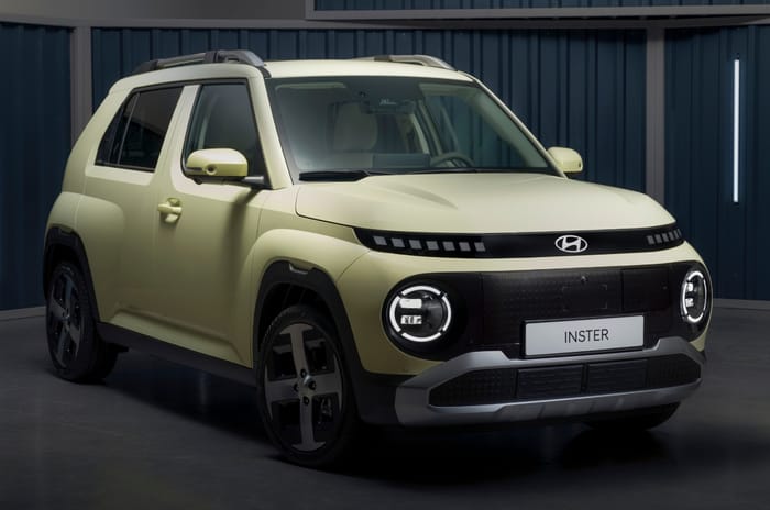 Hyundai Intser EV front right side