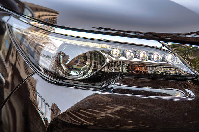 15 must-have features in cars above Rs 30 lakh