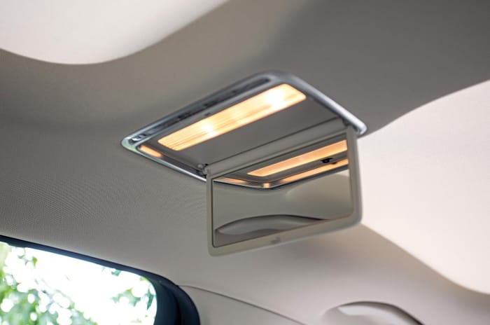 Mercedes-Benz E-class vs Toyota Vellfire: Game of Thrones