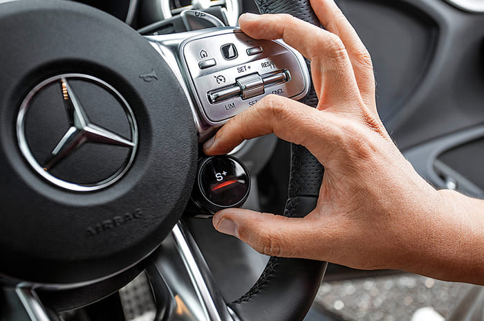 Mercedes-AMG C 63, GT 4-Door: Fly By Wire