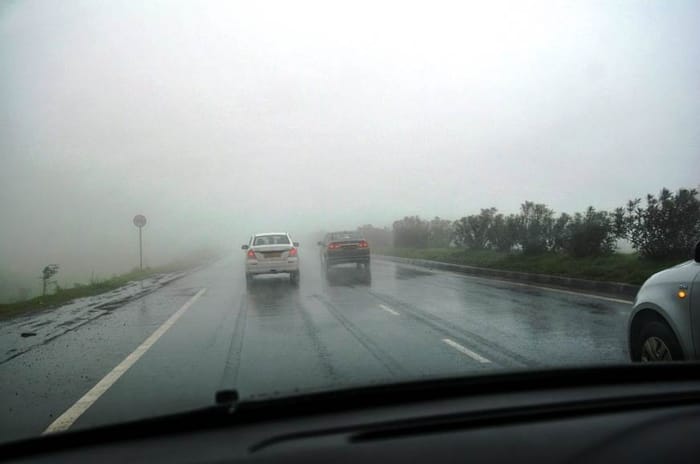 Monsoon car driving tips