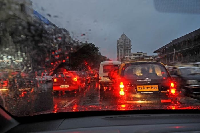 Monsoon car driving tips
