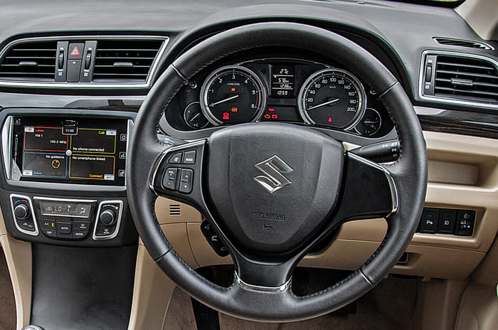 Pre-facelift Maruti Suzuki Ciaz steering