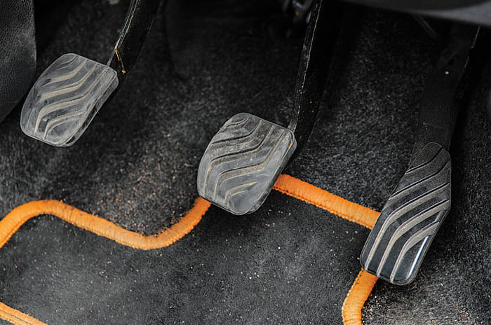 Renault Kwid pedals