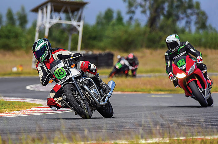 Royal Enfield Interceptor, Continental GT 650 at California Superbike School