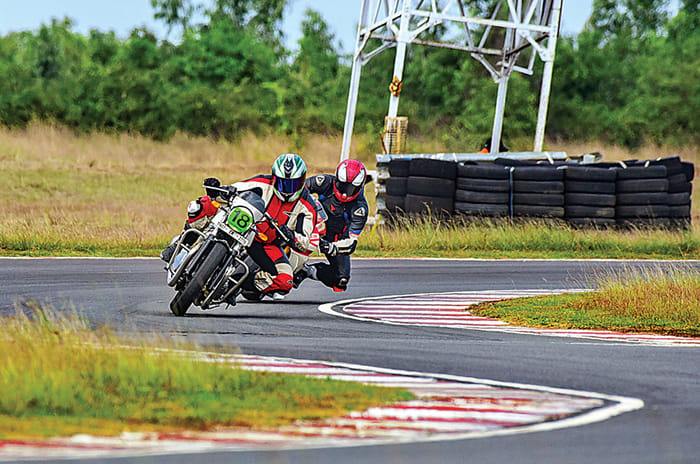 Royal Enfield Interceptor, Continental GT 650 at California Superbike School