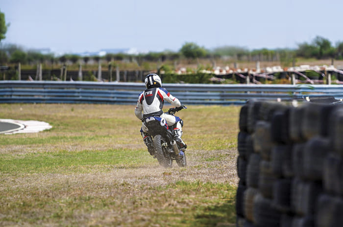 TVS-Race-2