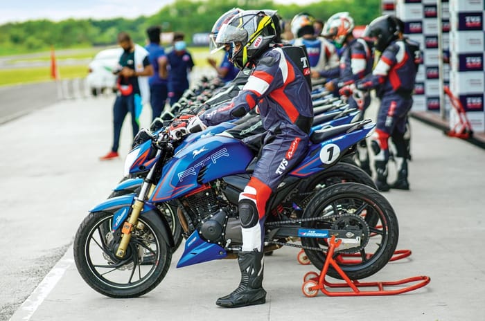 Lights Out! - 2021 TVS Young Media Racer programme Race 1 feature